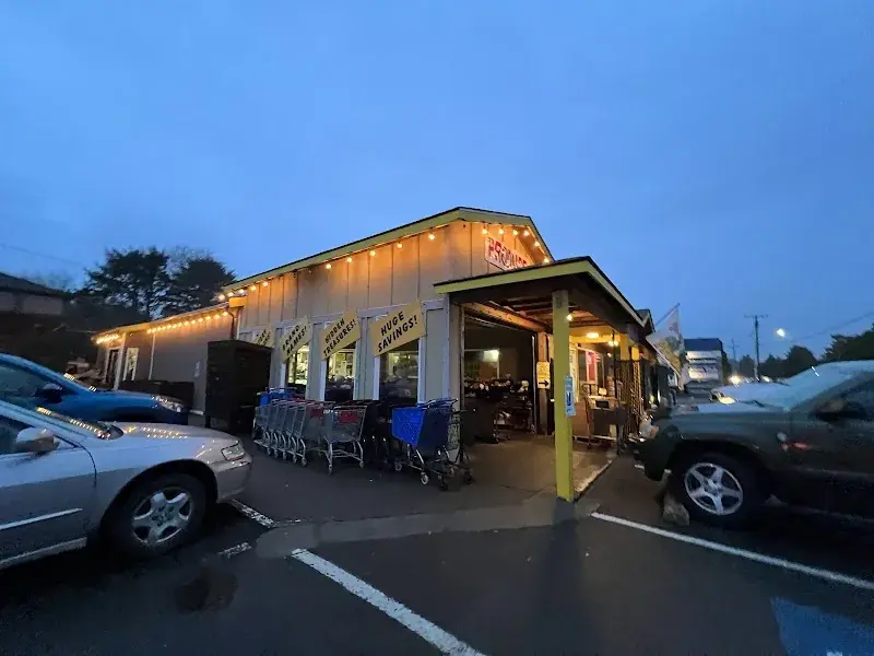 Seaside Liquidation Outlet in Ocean Shores, WA