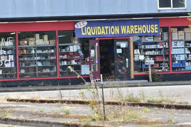SLC LIQUIDATION WAREHOUSE in Raymond, WA