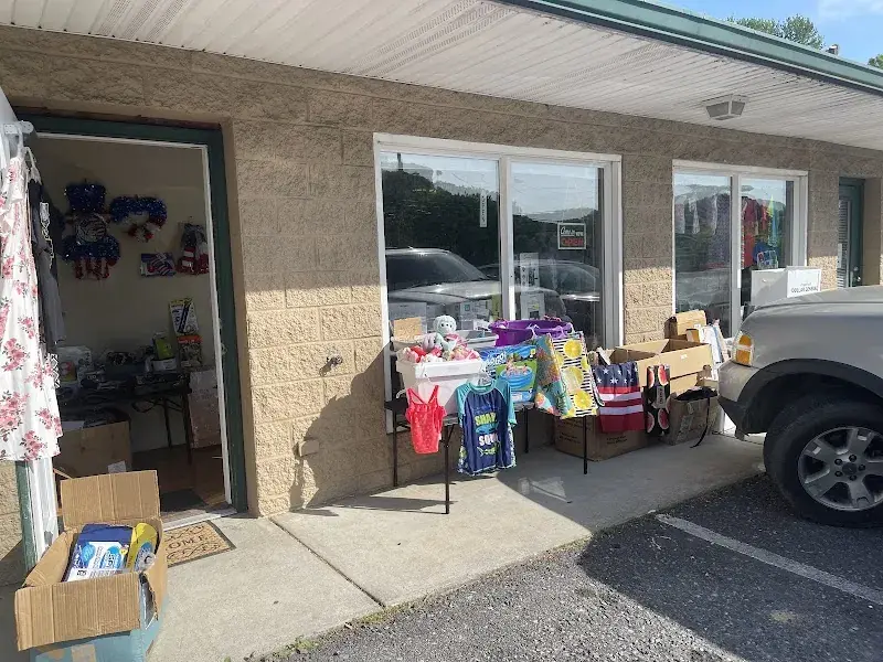 Sloan's Pallet Store & Electronics in Weber City, VA