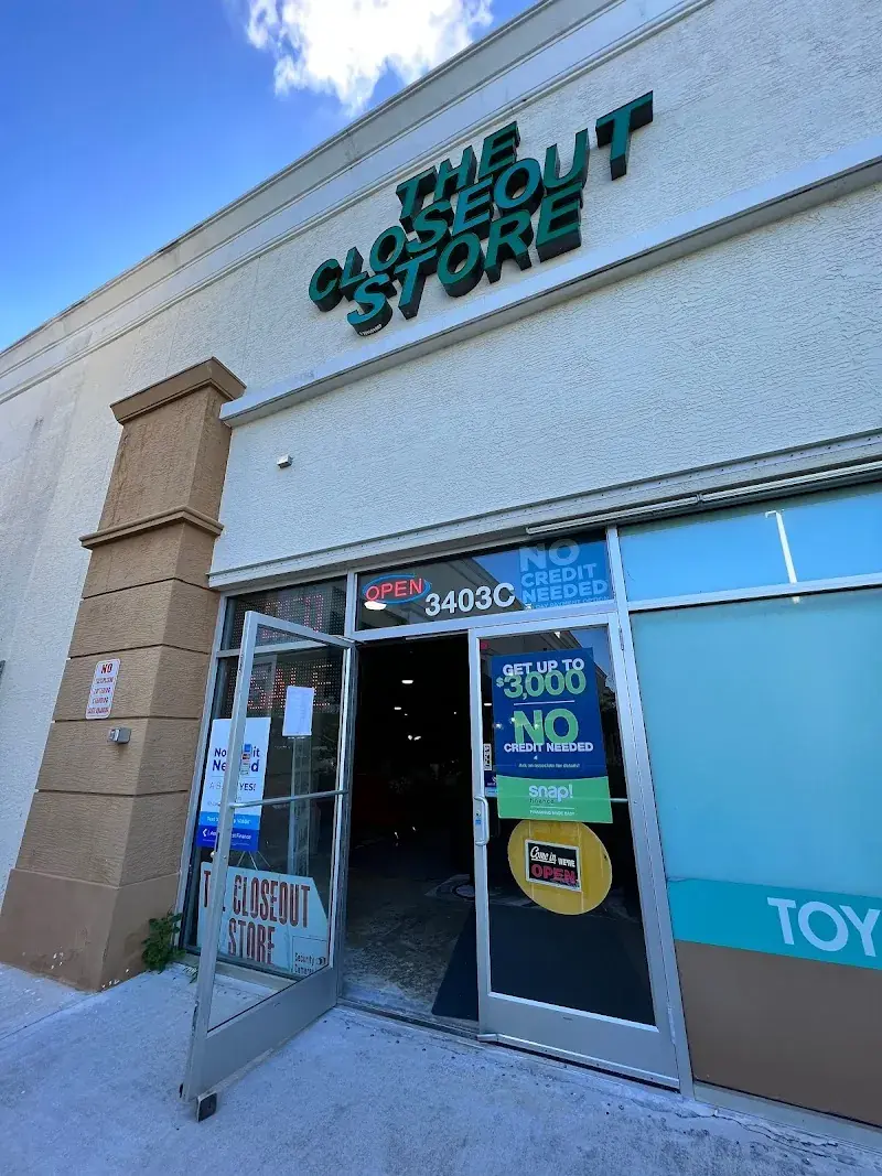 The Closeout Store in Palm Springs, FL